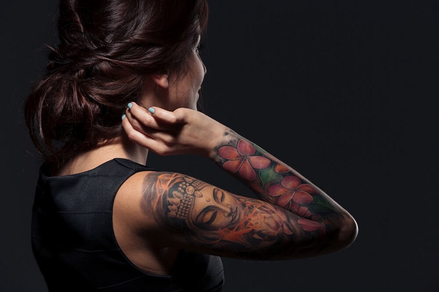 Kiedy najlepiej zrobić sobie tatuaż? Czy pora roku ma znaczenie?